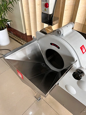 Cortadora de verduras en cubos (300-800 kg/h)