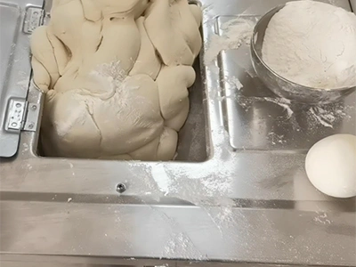 Amasadora horizontal (45L/90L/150L)