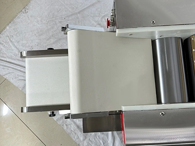 Laminadora de masa automática